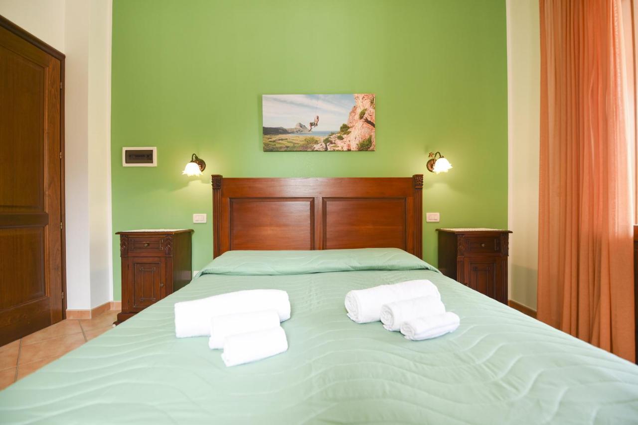 Aurora Castelluzzo Bed and Breakfast Eksteriør billede