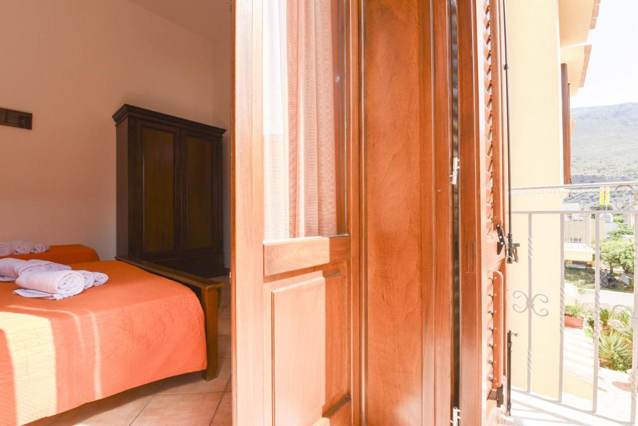 Aurora Castelluzzo Bed and Breakfast Eksteriør billede