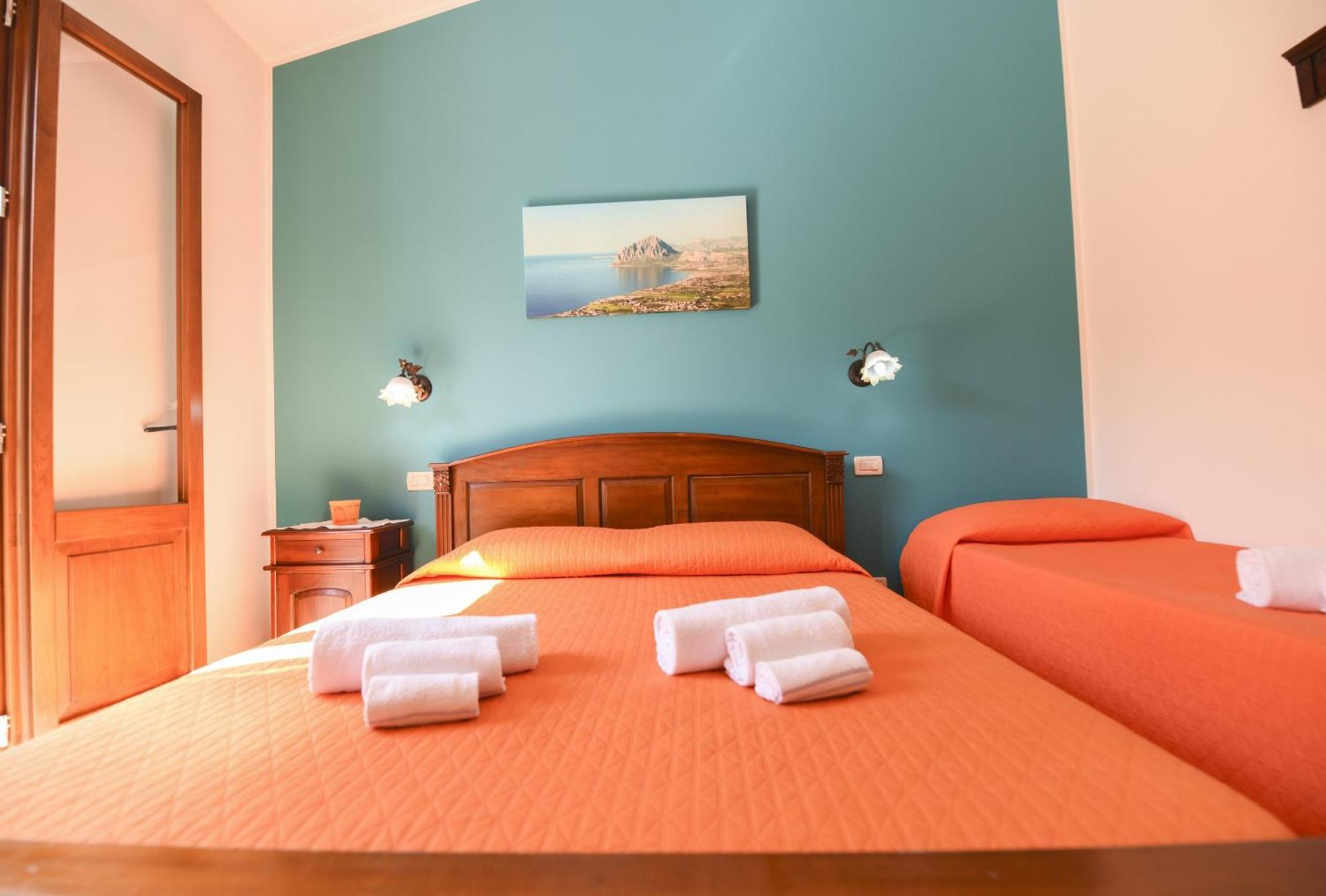 Aurora Castelluzzo Bed and Breakfast Værelse billede