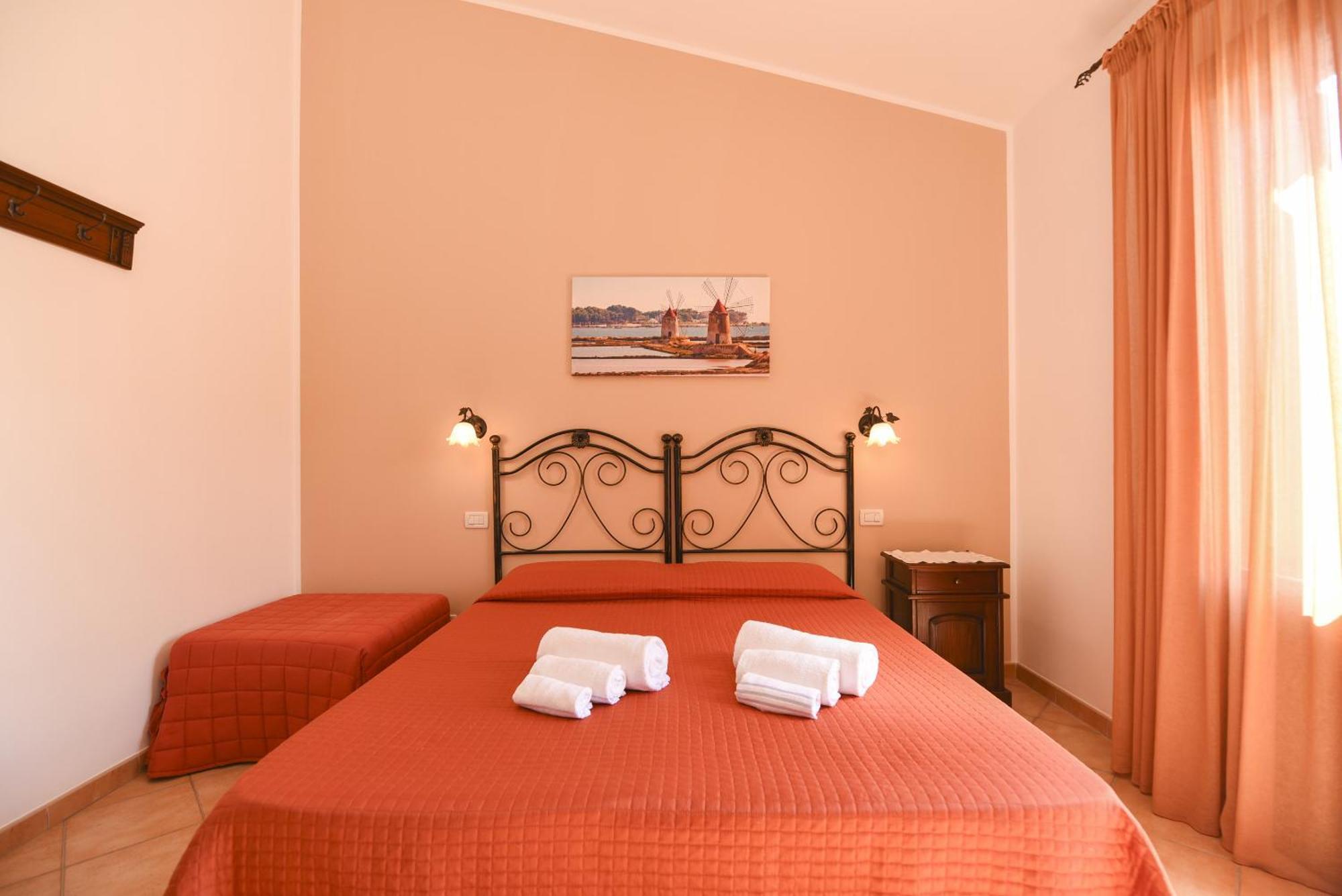 Aurora Castelluzzo Bed and Breakfast Værelse billede